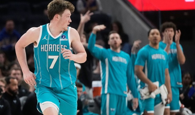 世界杯手机观看软件下载-【菜鸟】杨瀚森DNP 克尼佩尔12分8板6助2断 乐福14投11分三分7中1