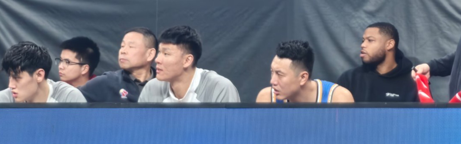 世界杯官方直播app官网入口-胜江苏发布会！许利民多次点出自我问题，曝斯佩尔曼肌肉不适！